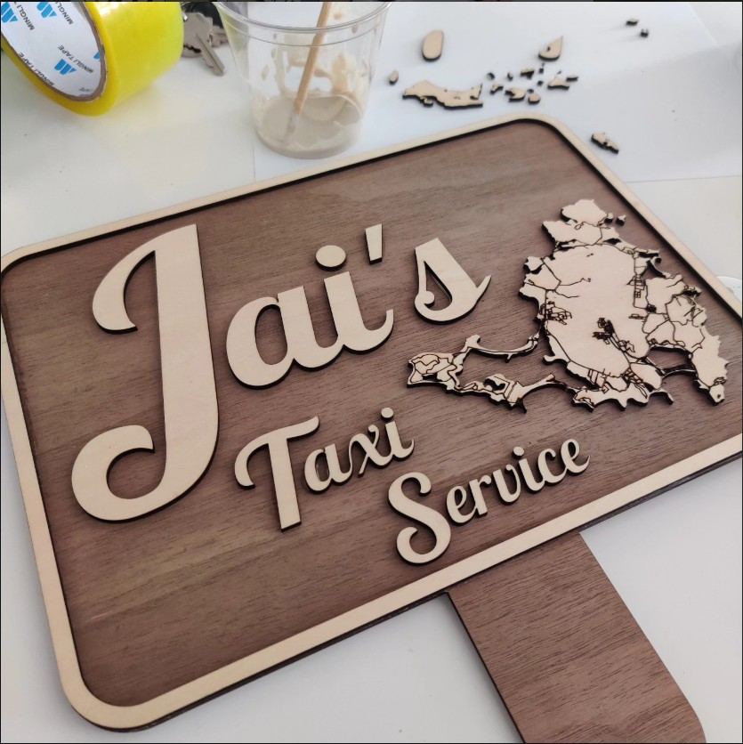 Taxi Identifier: Premium attention grabber